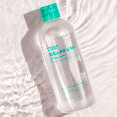 Frankly - CICA & HA Toner - Upokojujúce pleťové tonikum s komplexom pupočníka - 260 ml