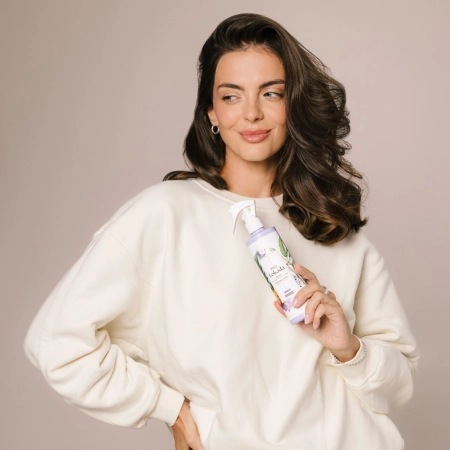 Anwen - Pina Lokada - Sprej pre definíciu kučier a vĺn - 300ml