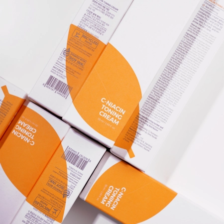 Isntree - C-Niacin Toning Cream - Rozjasňujúci krém na tvár - 50ml