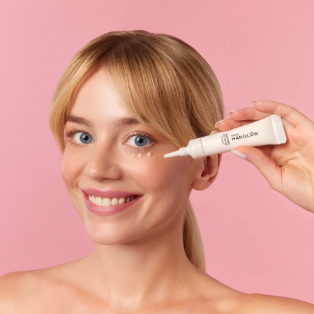 HanGlow - Darkless - Pink BB Eye Cream - Krémový korektor pod oči - 15ml