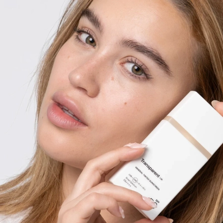 Transparent Lab - Mineral Tinted Sunscreen Light - Ľahký minerálny krém s filtrom SPF50 - 100ml
