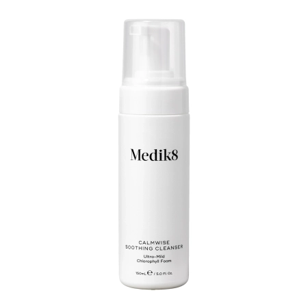 Medik8 - Calmwise Soothing Cleanser - Ultra-Mild - Chlorophyll Foam - Jemná čistiaca pena pre kuperóznu pleť s rozšírenými žilkami - 150ml