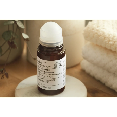 Evolve Organic Beauty - Pure Prebiotic Roll on Deodorant - Prírodný deodorant s prebiotikami - 50 ml