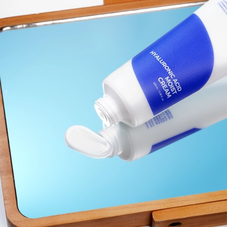 Isntree - Hyaluronic Acid Moist Cream - Hydratačný krém s kyselinou hyalurónovou - 100 ml