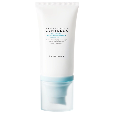 SKIN1004 - Madagascar Centella Hyalu-Cica Water-Fit Sun Serum SPF50+ PA++++ - Hydratačný opaľovací krém - 50ml