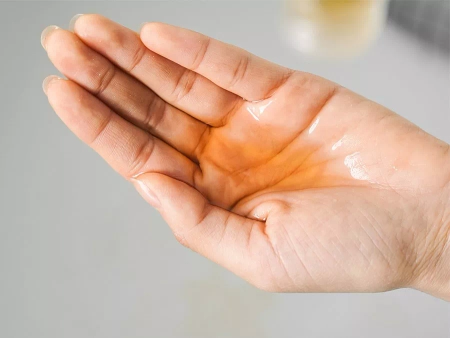 Aromatica - Vitalizing Rosemary Concentrated Essence - Vitalizujúca koncentrovaná pleťová esencia s rozmarínom - 100ml