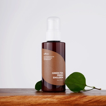 Isntree - Green Tea Fresh Emulsion - Osviežujúca emulzia so zeleným čajom - 120 ml
