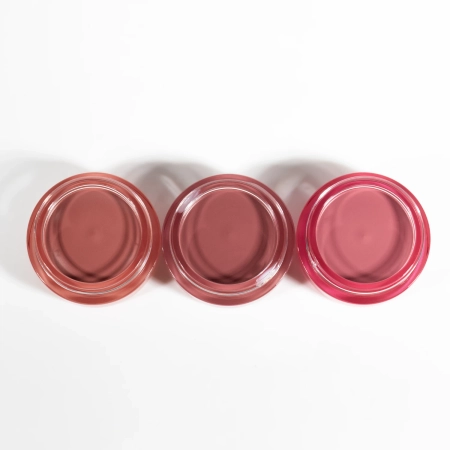 AOU - Floofy Matte Balm - Matný farebný balzam na pery - 01 Coral Balm - 4,5g