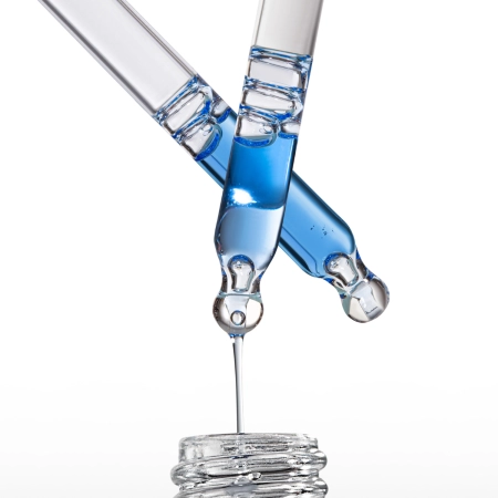 BasicLab - Esteticus - Elasticita a obnova - Spevňujúce sérum s 0,5 % peptidov medi - 30 ml