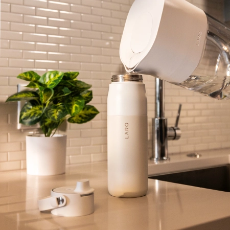 LARQ - Bottle PureVis 2 - Inteligentná, samočistiaca filtračná fľaša, UV-C svetlo - Granite White - 1L