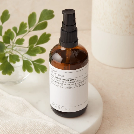Evolve Organic Beauty - Daily Detox Facial Wash - Jemný čistiaci gél na pleť - 100 ml