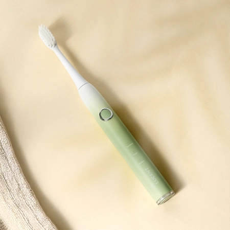 Lucent - Spark Sonic Electric Toothbrush - Sonická zubná kefka - Mint Green - 1ks