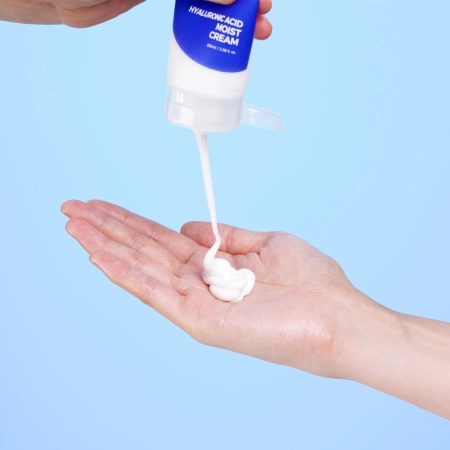 Isntree - Hyaluronic Acid Moist Cream - Hydratačný krém s kyselinou hyalurónovou - 100 ml