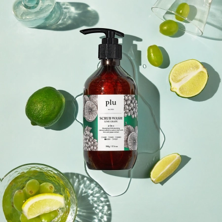 plu - Scrub Wash - Peelingujúci sprchový gél - Lime Grape - 500g