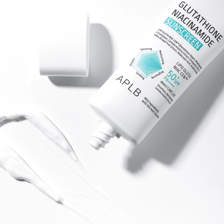 APLB - Glutathione Niacinamide Sunscreen SPF50+ PA++++ - Rozjasňujúci krém na tvár s SPF filtrom - 40 ml